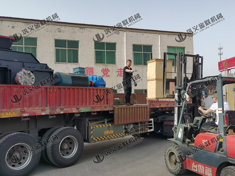 鵝卵石粉碎機廣泛用于哪些行業，原理是什么？